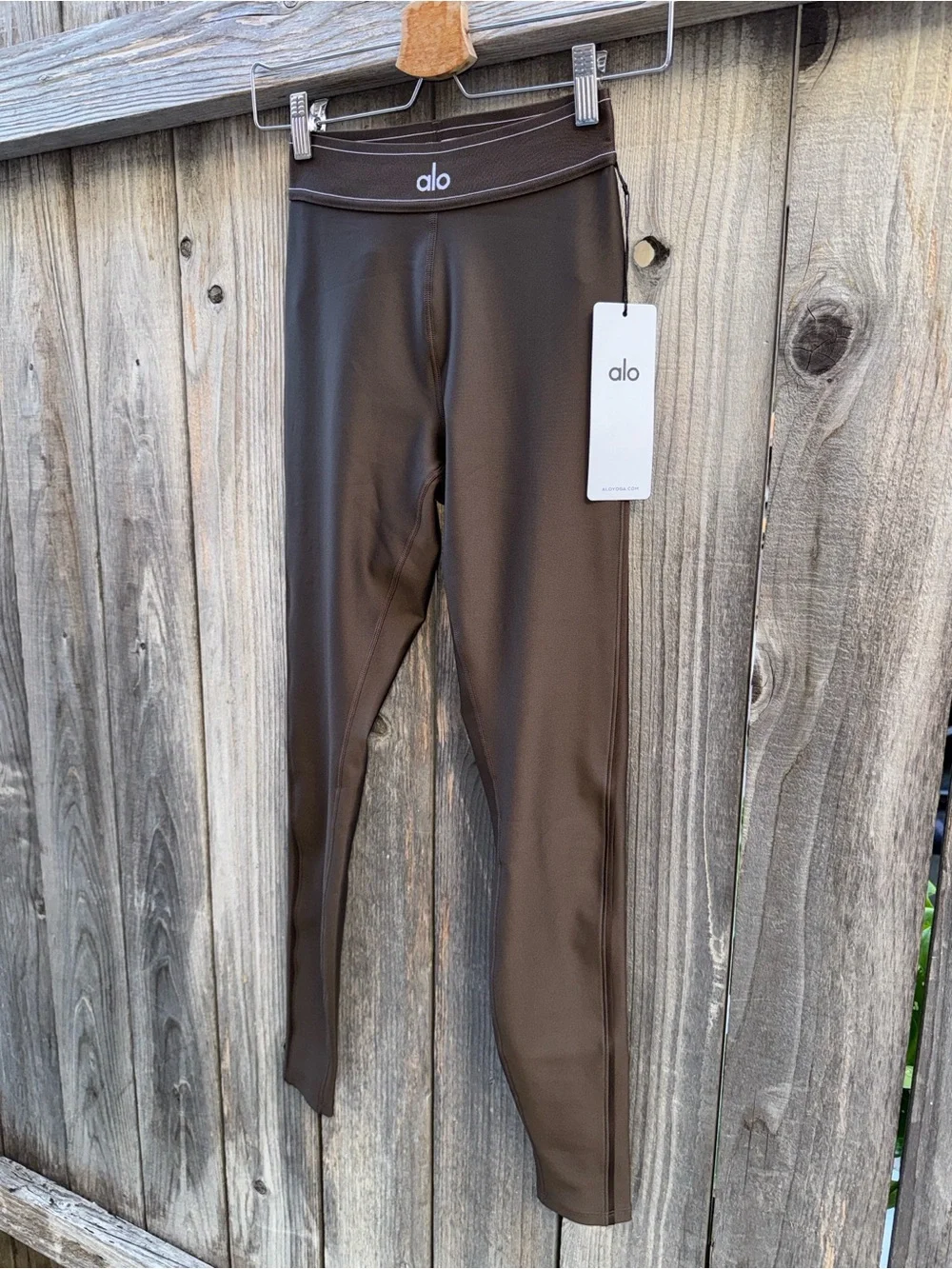 ALO Yoga Airlift High-Waist Suit Up Legging in Espresso Size Small